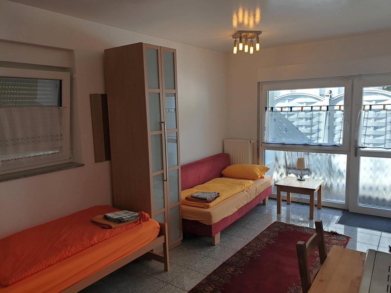 Apartmenthaus "Zum Lowen" Heidelberg - Ziegelhausen Esterno foto